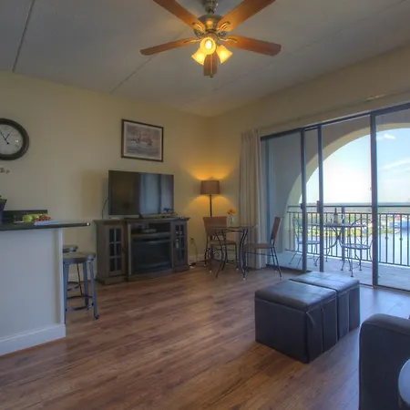 Riverview Suites At Water Street Center-2