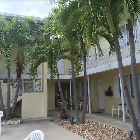 Harbor Beach Inn-3