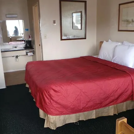 Economy Inn-3
