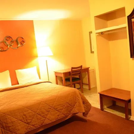 Southington Motor Lodge-3