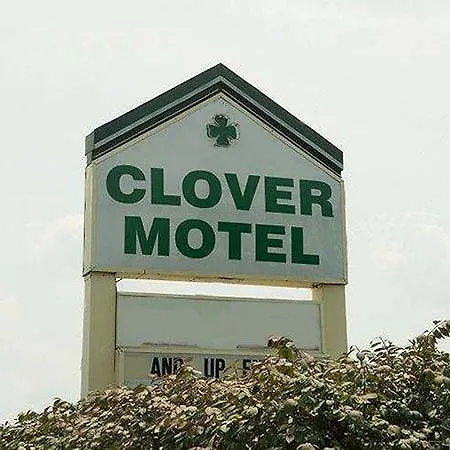 Clover Motel Maple Shade-3