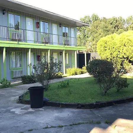 Olivia Inn-3