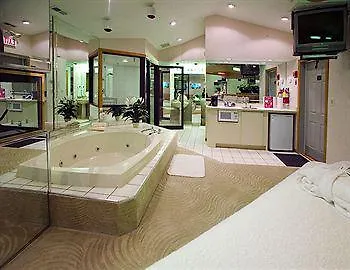 Sybaris Pool Suites Frankfort - Adults Only-3