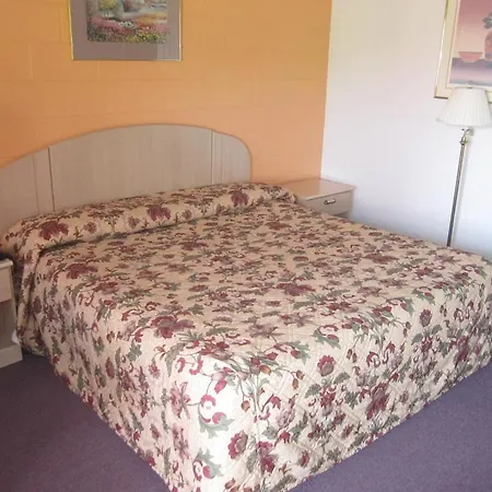 Red Carpet Inn Rome-2
