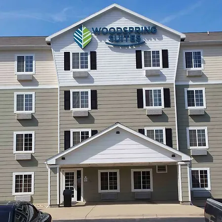 Woodspring Suites Springfield-3