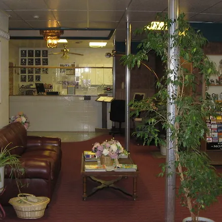 Glacier Gateway Inn-3