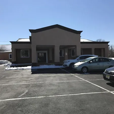 Budget Inn-3