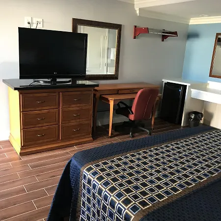 Driftwood Motel-2