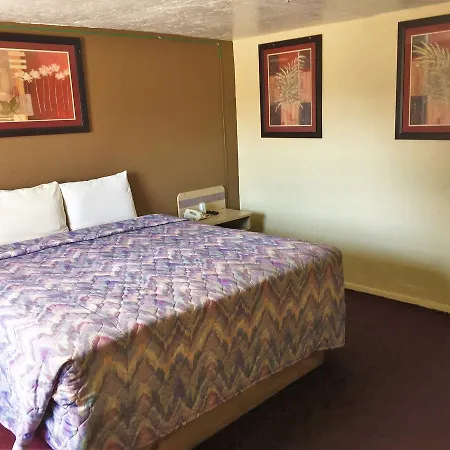 Economy Inn Lawton-2