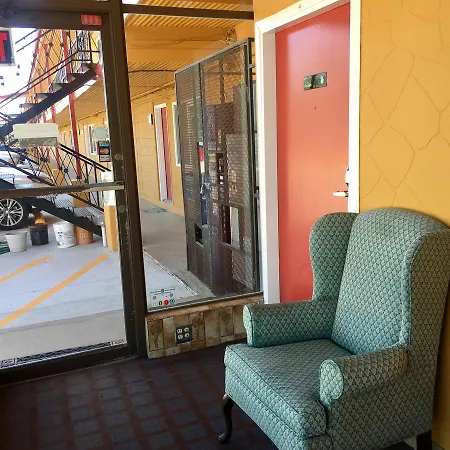 Oasis Motel-3
