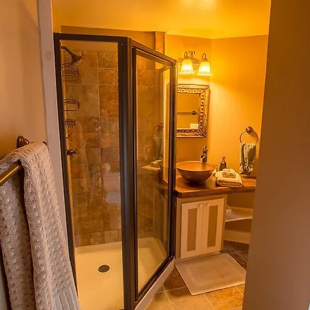 Snow Goose Bed And Breakfast-2