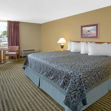 Days Inn By Wyndham Princeton-2