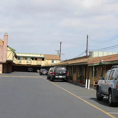 Starlite Motel-2