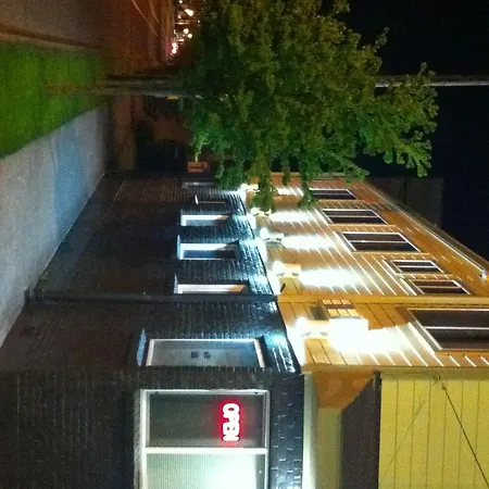 Economy Inn-3