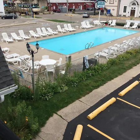 Gables Motel-2