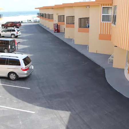 Grand Prix Motel Beach Front-2