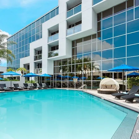 Sawgrass Grand Hotel And Suites Sports Complex-2