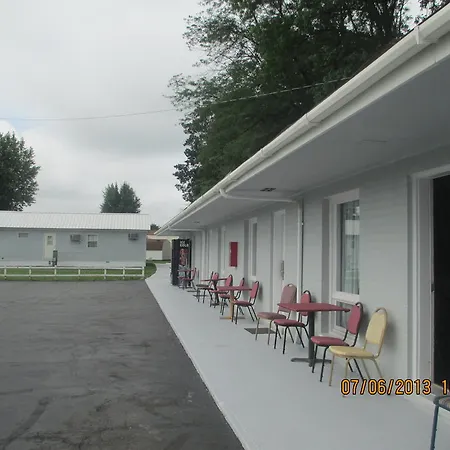 Great Lakes Motel-2