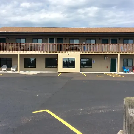 Scenic Shore Inn-2