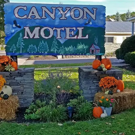 Canyon Motel-2