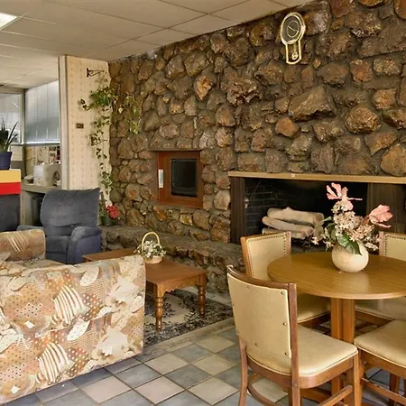 Peoria Inn-3