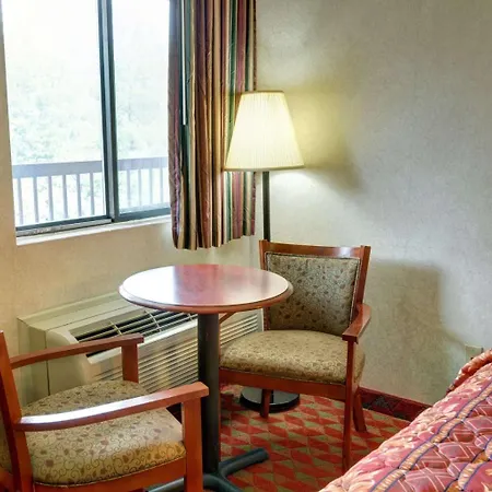 Red Carpet Inn By University Of Maryland-3