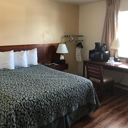 Days Inn By Wyndham Taos-3