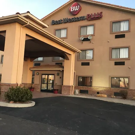 Best Western Plus Eagleridge Inn & Suites-2
