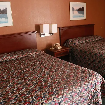 Country Club Motel-3