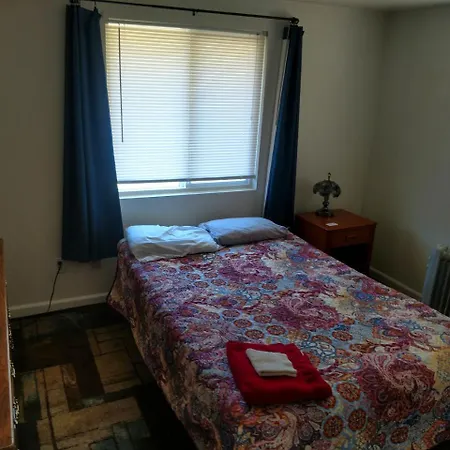 Lakeside Hostel & Guest House-3