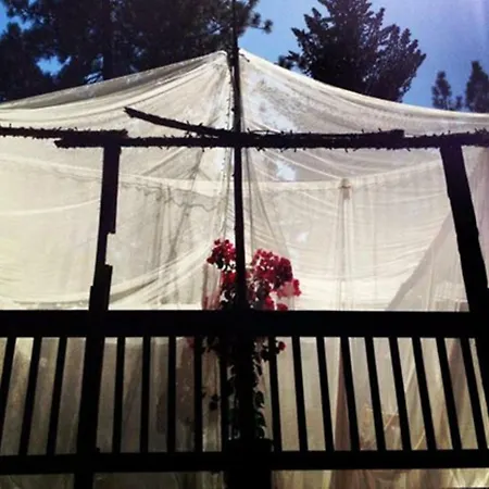 The Red Rooster Lodge-3