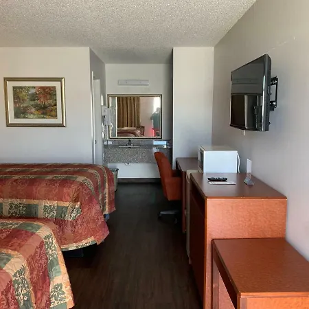 Economy Inn-3