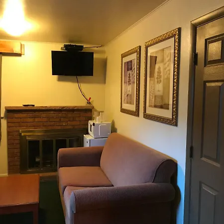Frontier Lodge-2