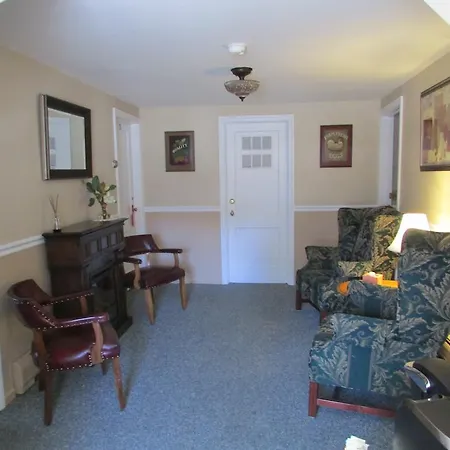 Curtis House-3