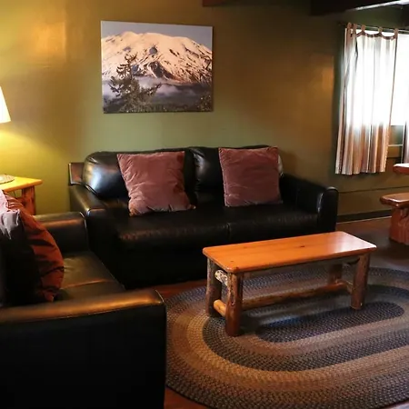Lone Fir Resort-3