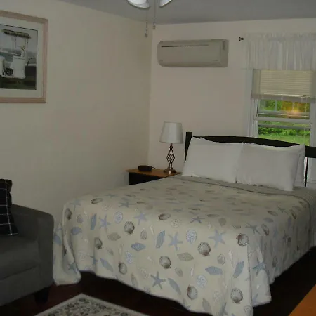 Ducktrap Motel-3