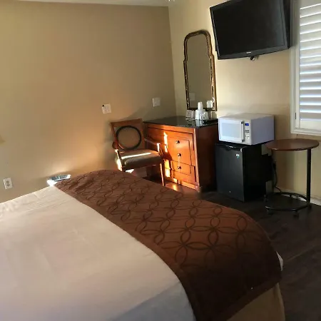 Capri Motel-2