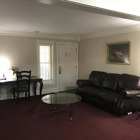 La Plaza Apartments-2