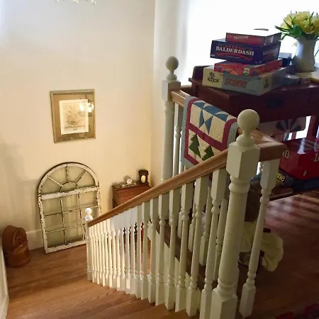 Starlight Pines Bed & Breakfast-2