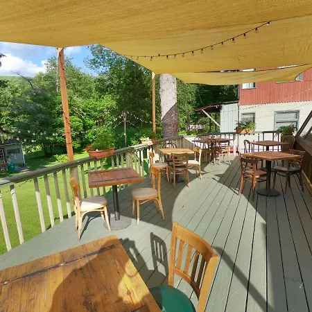 Pine Hill Arms Hotel-3
