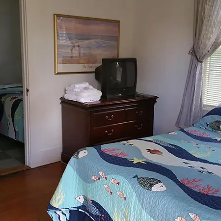 The Crows' Nest Resort-2