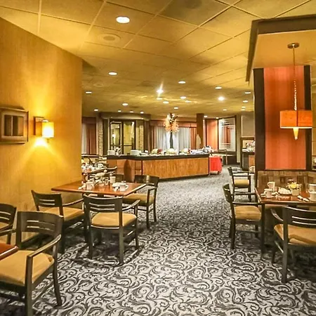 Magnuson Grand & Conference Center Somerset-Bridgewater-2