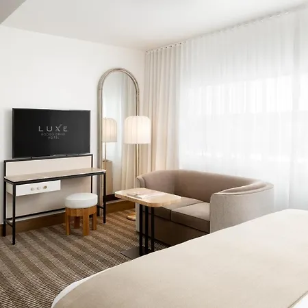 Luxe Rodeo Drive Hotel-3