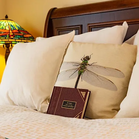 Starlight Pines Bed & Breakfast-3