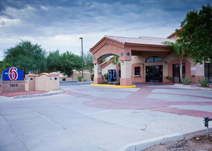 Apache Inn