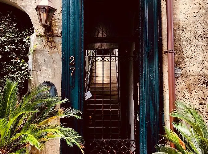 27 State Street Bed & Breakfast
