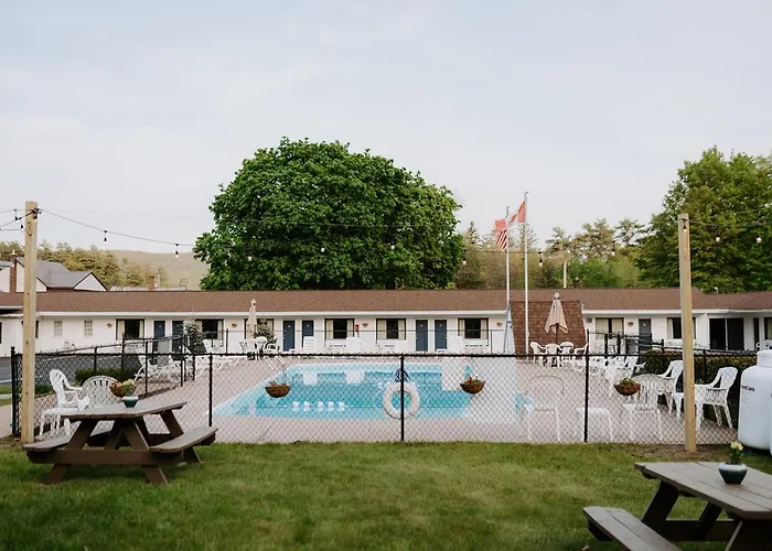 Blue Moon Motel