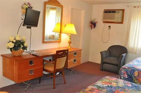 Turnpike Motel
