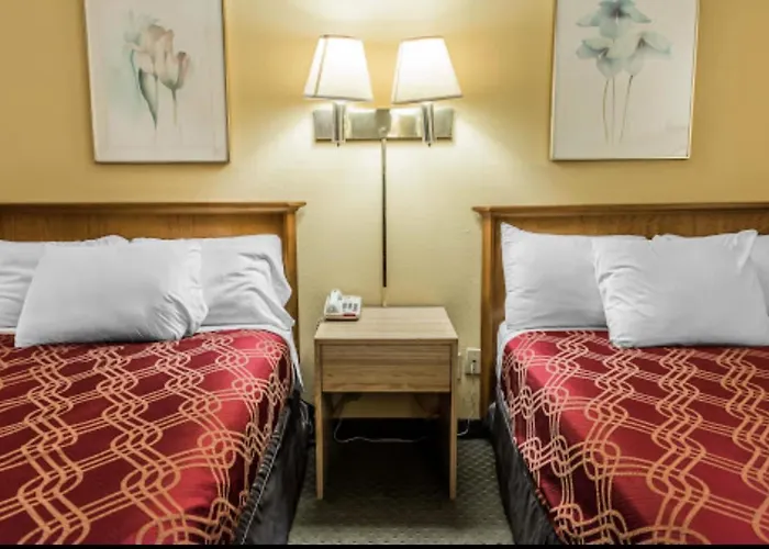 Econo Lodge Waynesburg, United States