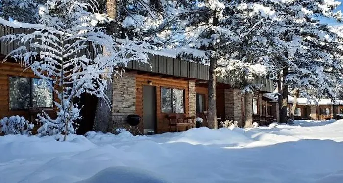 West Winds Lodge